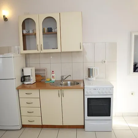 Ana Apartamento *